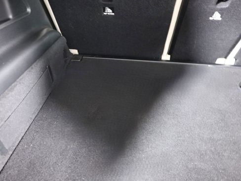 Used 2023 Mercedes-Benz EQB 300 4MATIC image 53