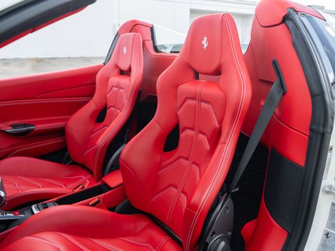 Used 2018 Ferrari 488 Spider RWD image 29