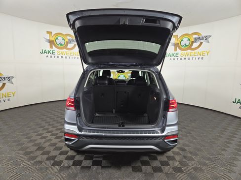 Used 2022 Volkswagen Taos SE FWD image 30