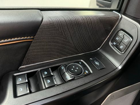 Used 2024 Ford F350 Platinum AWD/4WD image 19