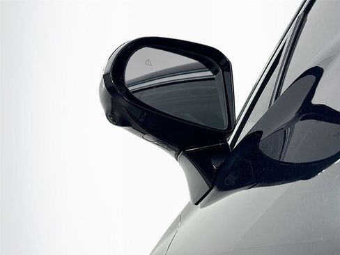 Used 2023 Hyundai Santa Fe SEL w/ Premium Package image 5