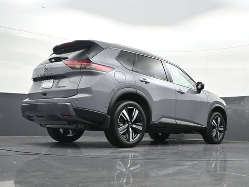 Used 2025 Nissan Rogue SL w/ SL Premium Package AWD/4WD image 35