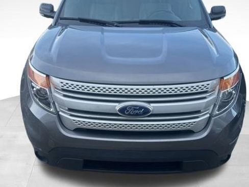 Used 2014 Ford Explorer XLT w/ Equipment Group 202A image 15