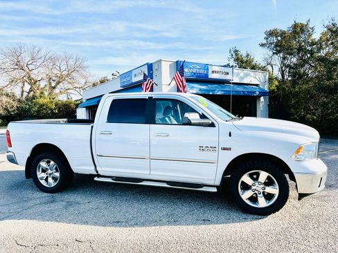 Used 2017 RAM 1500 Big Horn image 13