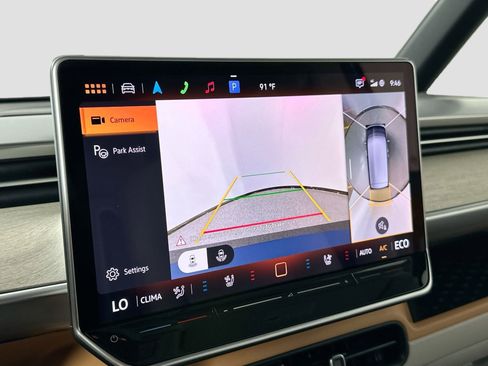 New 2025 Volkswagen ID. Buzz 1st Edition image 14