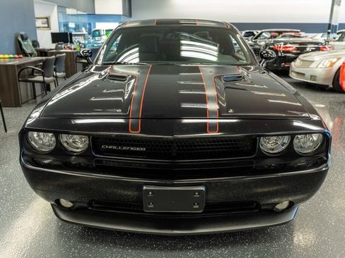 Used 2013 Dodge Challenger R/T w/ Blacktop Pkg image 4