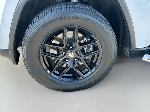 Used 2021 Jeep Grand Cherokee Limited AWD/4WD image 33
