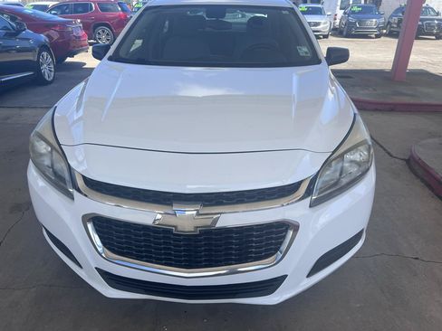 Used 2016 Chevrolet Malibu LS FWD image 2