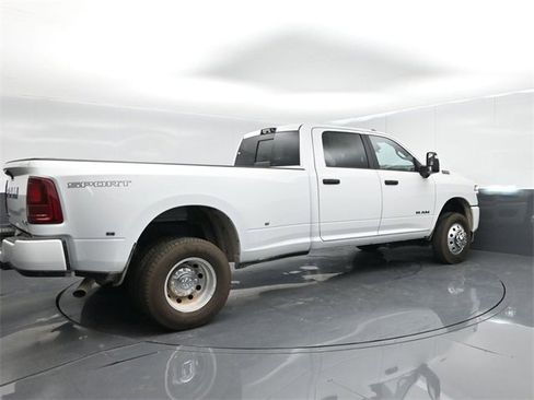 New 2026 RAM 3500 Big Horn image 8