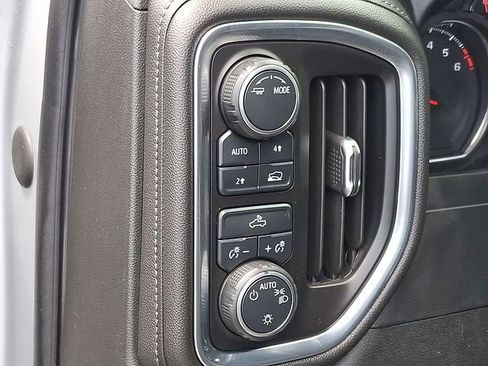 Used 2020 Chevrolet Silverado 1500 LT w/ Convenience Package AWD/4WD image 32