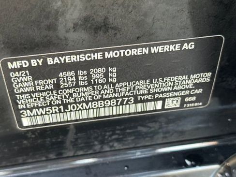 Used 2021 BMW 330i Sedan w/ Driving Assistance Package image 57