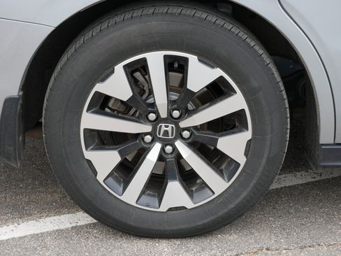 Used 2025 Honda Odyssey EX-L image 5