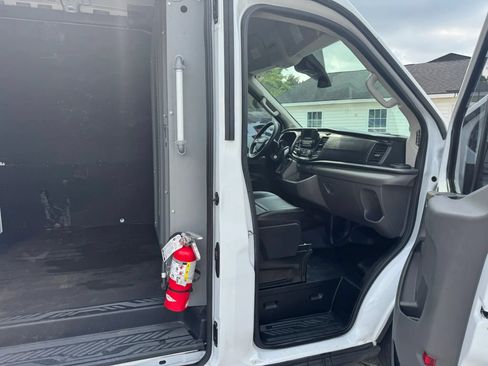 Used 2021 Ford Transit 250 Medium Roof w/ Load Area Protection Package RWD image 15