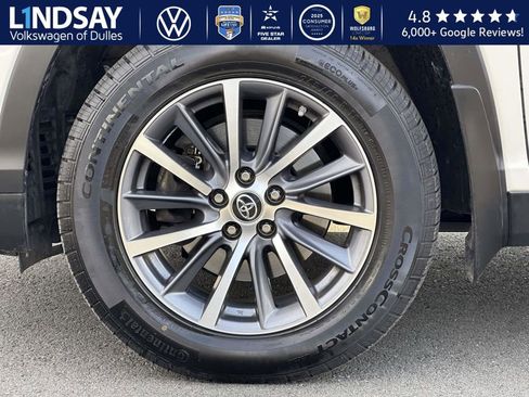 Used 2019 Toyota Highlander XLE image 5