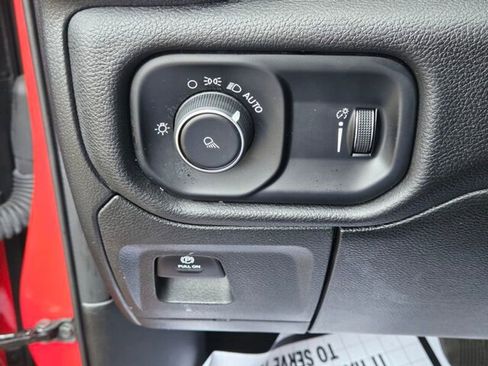 Used 2024 RAM 1500 Laramie image 26