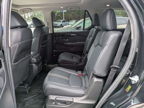 Certified 2023 Honda Pilot Touring image 22