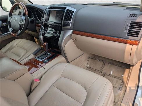 Used 2013 Toyota Land Cruiser AWD/4WD image 26