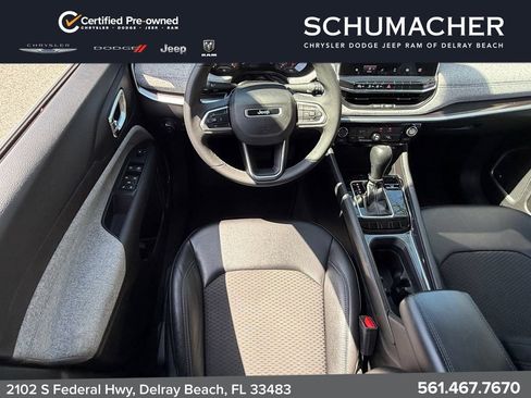 Certified 2022 Jeep Compass Latitude w/ Sun and Sound Group FWD image 13
