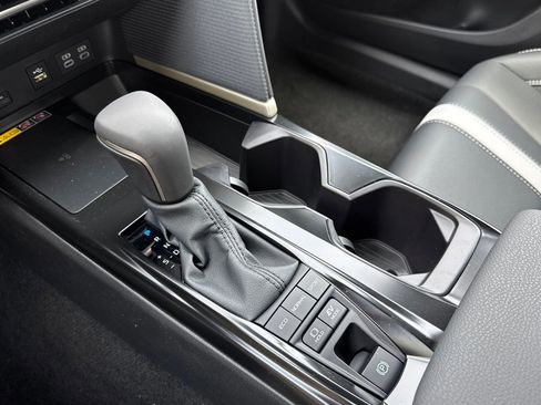 New 2026 Toyota Camry Hybrid image 24