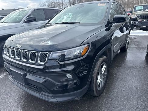 Used 2023 Jeep Compass Latitude w/ Convenience Group image 8