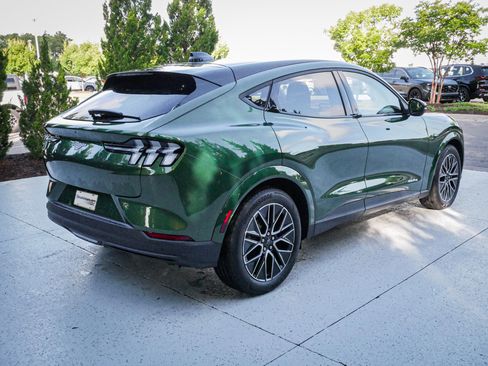Used 2026 Ford Mustang Mach-E Premium AWD/4WD image 10