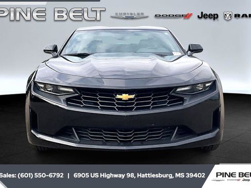 Used 2023 Chevrolet Camaro LT image 4