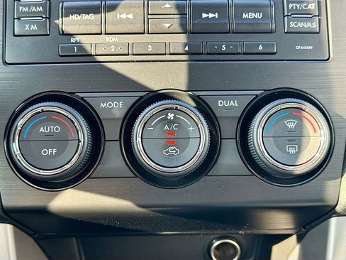 Used 2015 Subaru Forester 2.5i Touring image 17