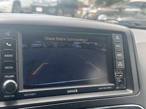 Used 2019 Dodge Grand Caravan SXT FWD image 23