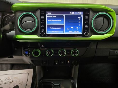 Used 2020 Toyota Tacoma TRD Off-Road image 18