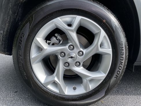 Used 2026 Chevrolet Trax LS w/ LS Convenience Package FWD image 37
