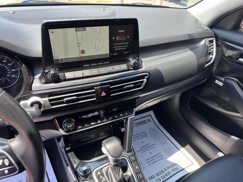 Used 2022 Kia Seltos SX w/ Sunroof Package AWD/4WD image 23