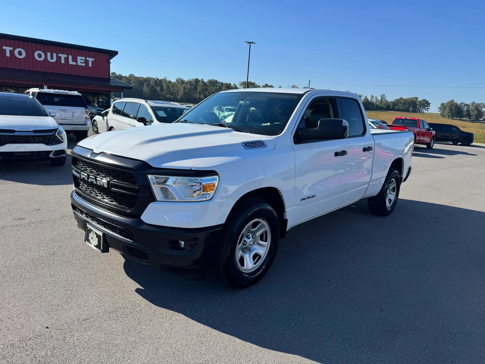Used 2020 RAM 1500 Tradesman RWD image 2