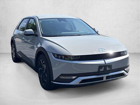 Certified 2024 Hyundai Ioniq 5 SEL RWD image 3