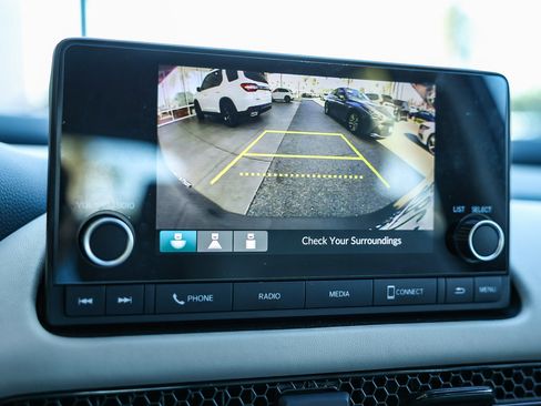 Used 2025 Honda HR-V LX image 29