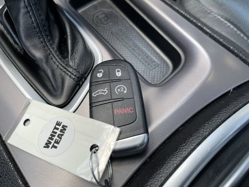 Used 2022 Dodge Charger SXT w/ Leather Interior Group image 38