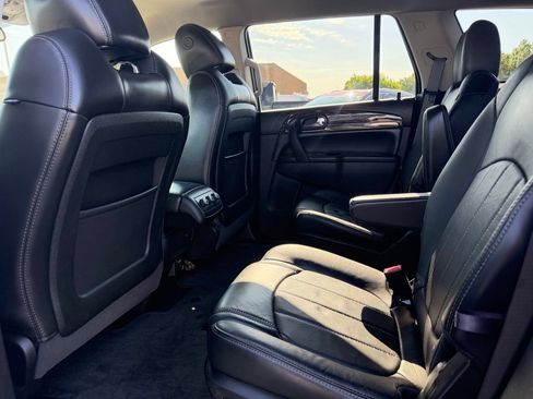 Used 2014 Buick Enclave Leather FWD image 15