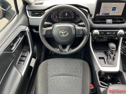 Certified 2025 Toyota RAV4 XLE FWD image 17