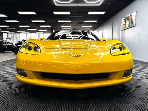 Used 2007 Chevrolet Corvette Convertible w/ Preferred Equipment Group image 5