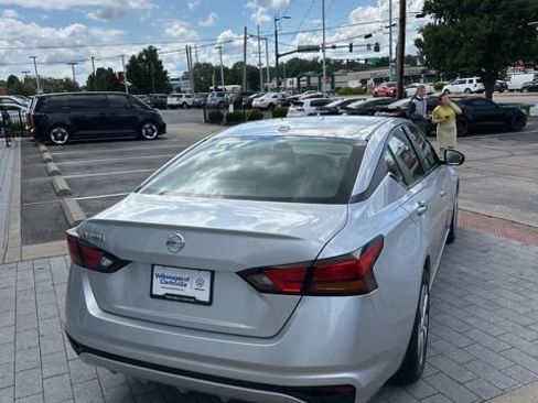 Used 2020 Nissan Altima 2.5 S FWD image 7