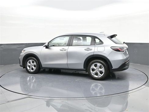 Certified 2024 Honda HR-V LX image 5