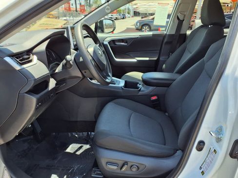 Certified 2025 Toyota RAV4 XLE w/ Convenience Package AWD/4WD image 16