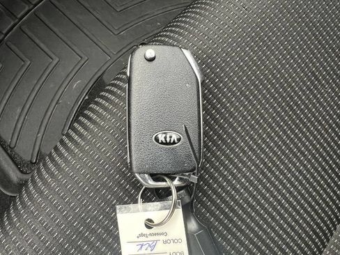 Used 2021 Kia Forte LXS FWD image 28