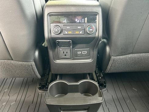 Used 2023 GMC Acadia Denali w/ Denali Technology Package FWD image 14