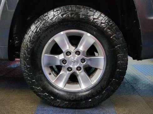 Used 2012 Toyota 4Runner SR5 w/ Convenience Pkg AWD/4WD image 72