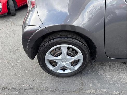 Used 2013 Scion iQ image 29