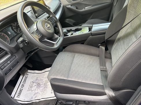 Used 2023 Nissan Rogue SV FWD image 15