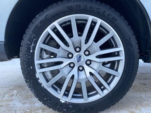 Used 2022 Ford Expedition Limited image 31