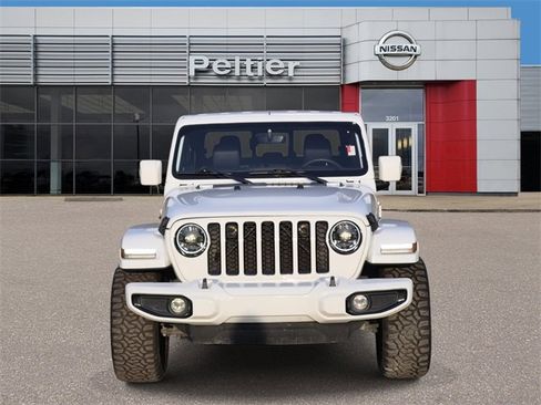 Used 2023 Jeep Gladiator Overland image 2