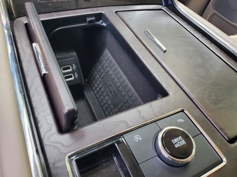 Used 2018 Lincoln Navigator Reserve AWD/4WD image 39