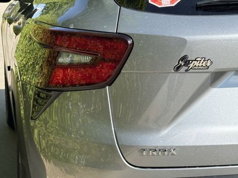New 2026 Chevrolet Trax LT image 7